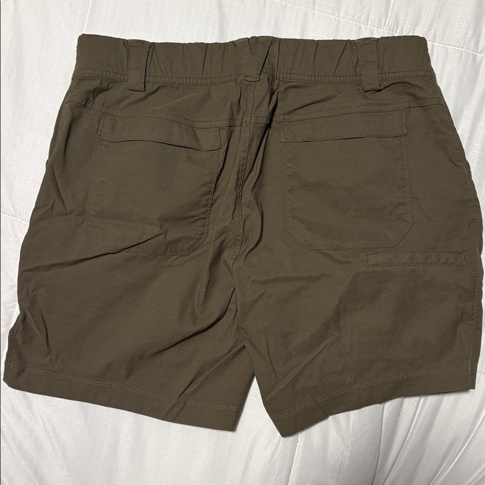 Duluth Trading Company Dry on the Fly shorts 7” inseam - Picture 2 of 4